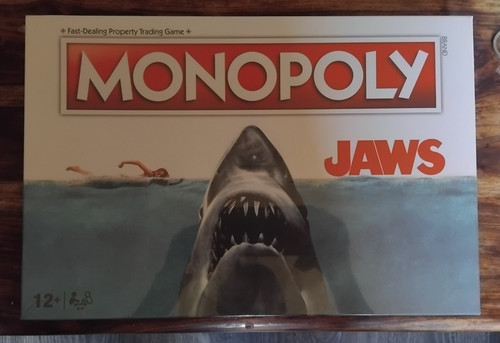 Hasbro monopoly jaws edition - hasbro,