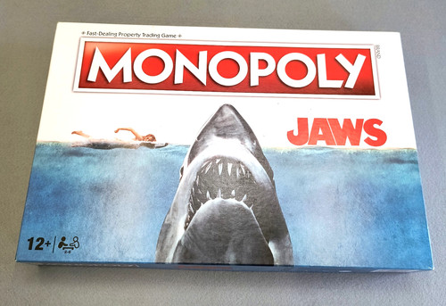 Hasbro monopoly jaws edition - hasbro,